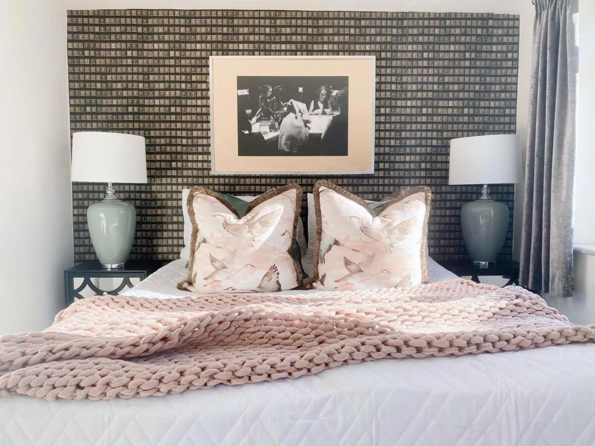 Host & - The Charles Street House Holiday home